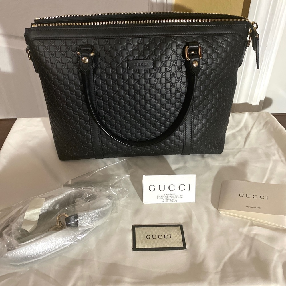 New Authentic Gucci Microguccissima Sachel - Black